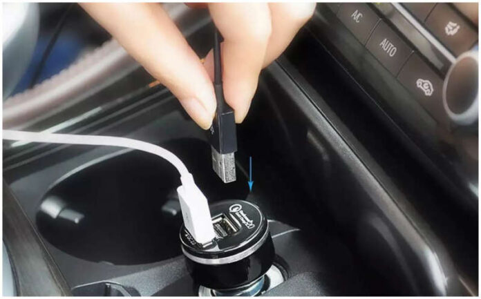 cargador auto