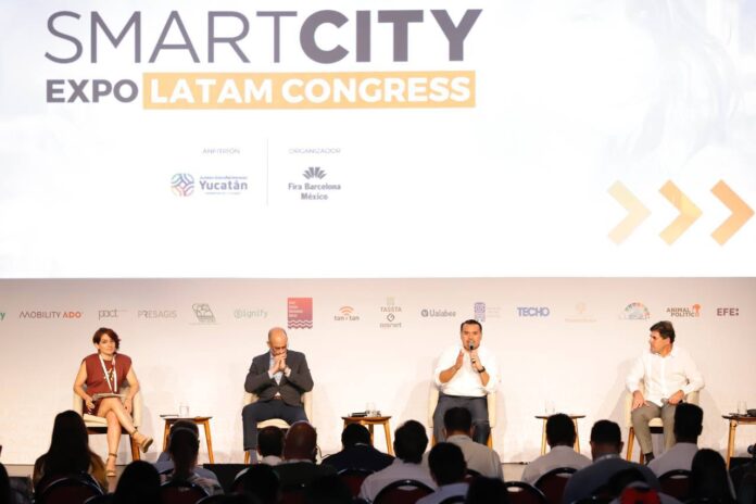 Ponencia en el marco de Smart City 2022-06-08 at 5.46.12 PM