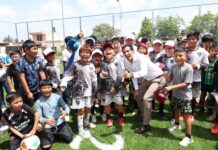 Entregan canchas de fútbol en Casa Otoch, Paseo Verde y Umán